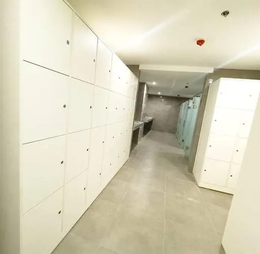 Luxury Near Of Dreams, Solaire, Naia, And Moa - Of Bridge Manila