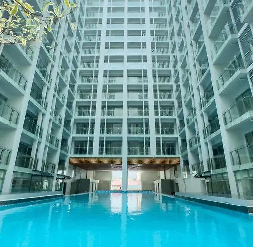 Luxury Near Of Dreams, Solaire, Naia, And Moa - Of Bridge