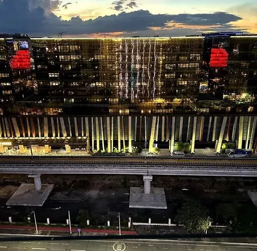 Luxury Near Of Dreams, Solaire, Naia, And Moa - Of Bridge Apartment *
