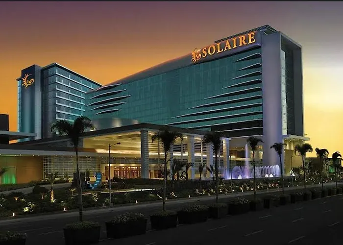 Luxury Near Of Dreams, Solaire, Naia, And Moa - Of Bridge Apartment Manila