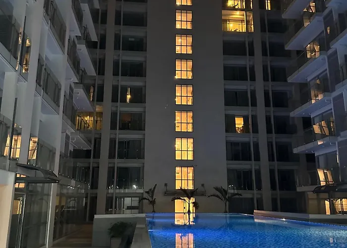 Luxury Near Of Dreams, Solaire, Naia, And Moa - Of Bridge Apartment *
